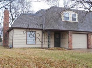 708 Village Dr #1, Pittsburg, KS 66762