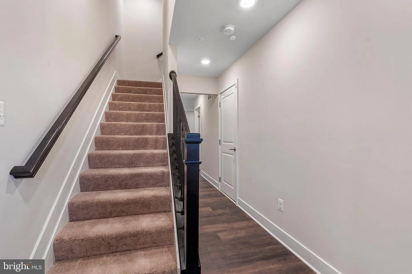 3 bed, 2220 sqft, $2,800 — Photo 4