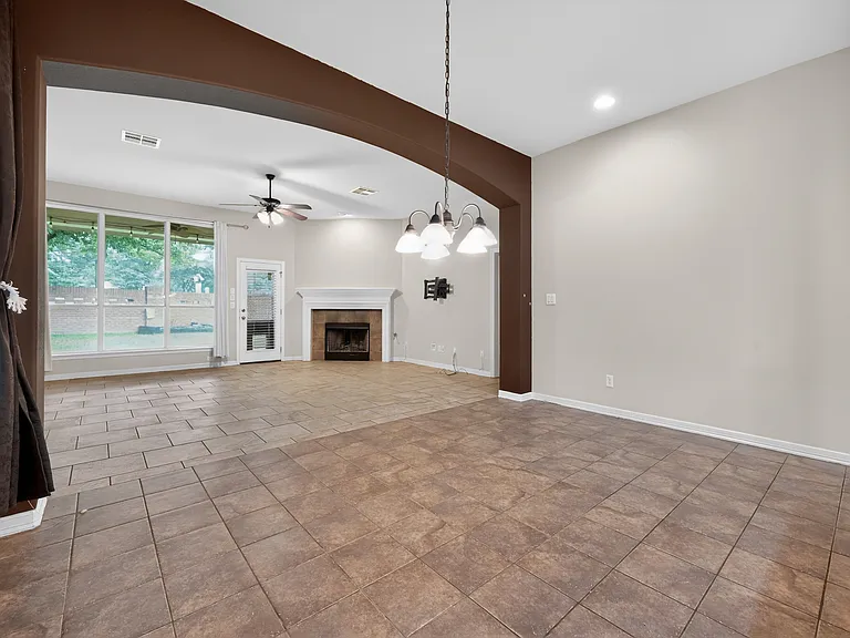 4308 Park Vista Trl — Photo 6