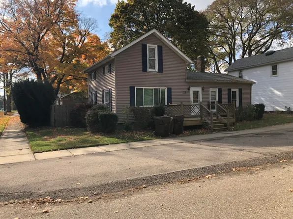301 N Bluff St, Berrien Springs, MI 49103