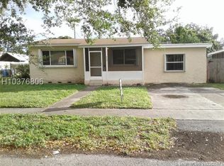 6452 McClellan St, Hollywood, FL 33024