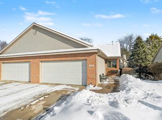 17574 Park Place Cir, Spring Lake, MI 49456