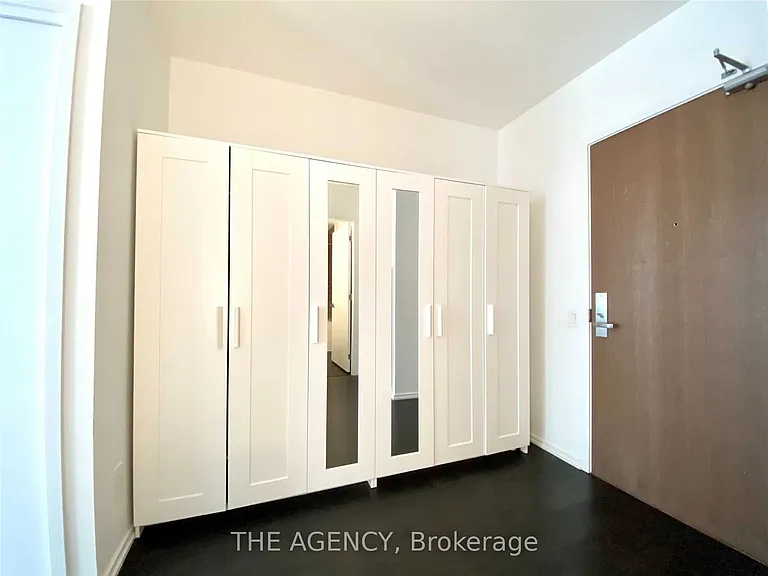 783 Bathurst St #718 — Photo 15