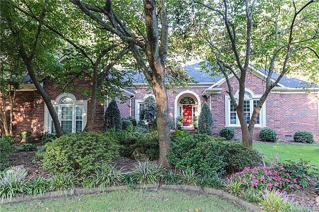 1st image of 6329 Queensbury Ct