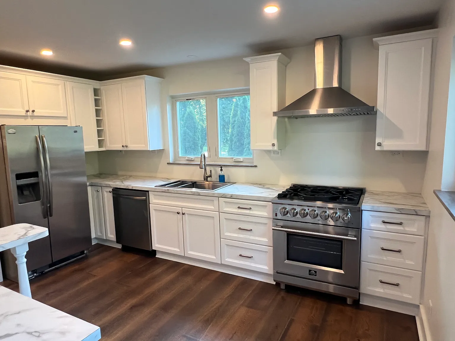 96 Arcadia Ave — Photo 2