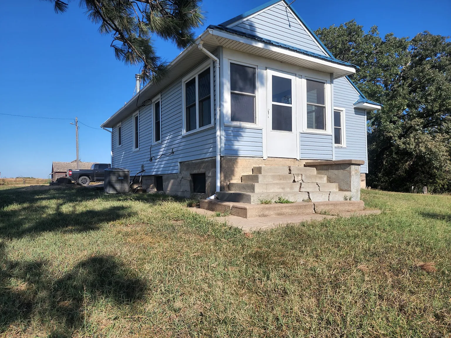 3 bed, 1400 sqft, $1,050 — Photo 3