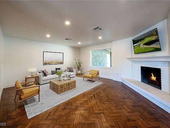 2nd image of 312 Park Way W