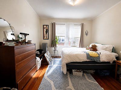2nd image of 162 Summer St #5