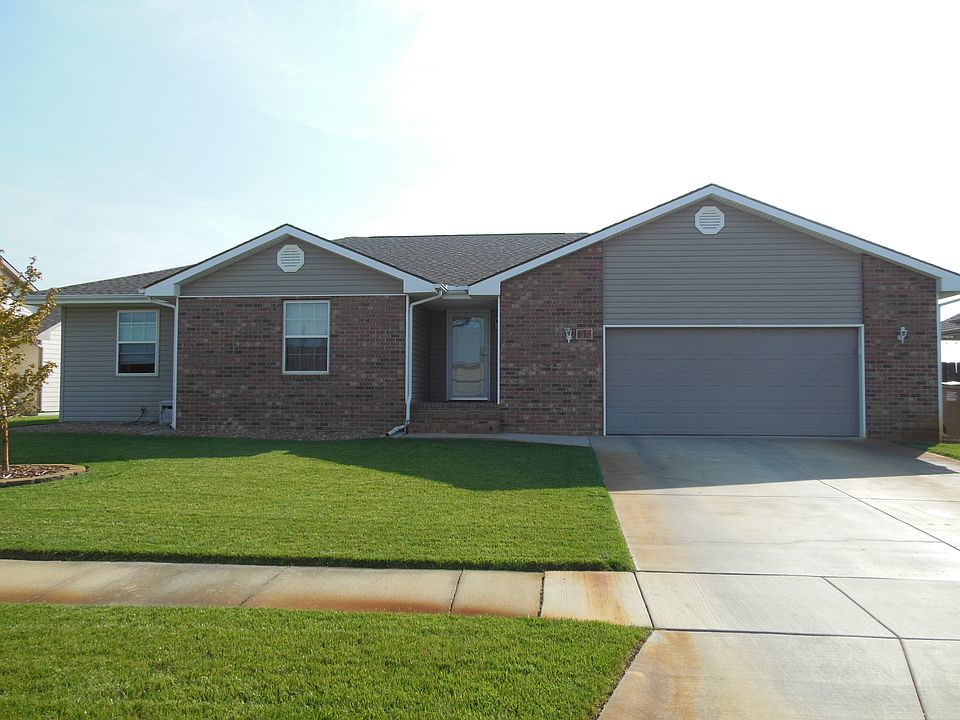 1st image of 61 Monarch Ln