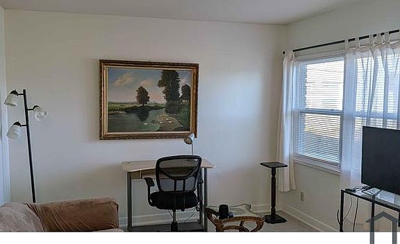 3rd image of 877 Virginia Ave #15