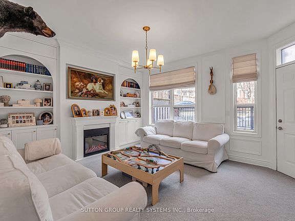 4th image of 70 Resurrection Rd