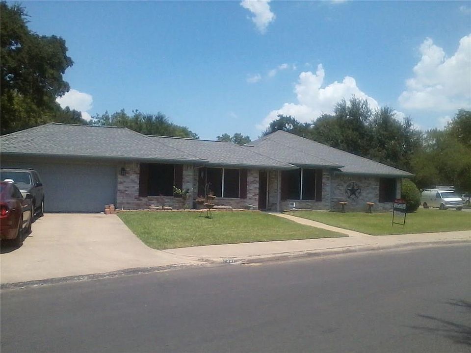 1st image of 2501 Newton Cir W