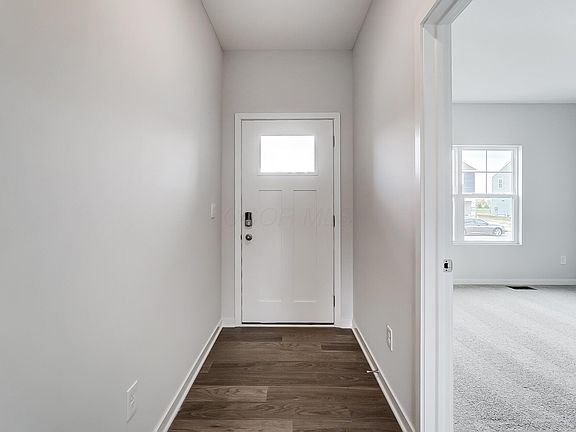 4th image of 731 Valerie Dr