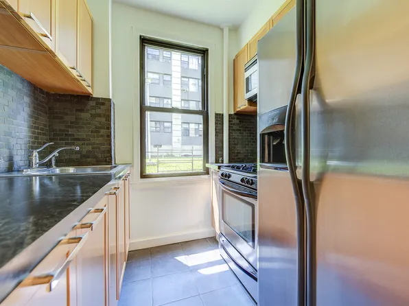 98-22 63rd Drive image 12 of 33