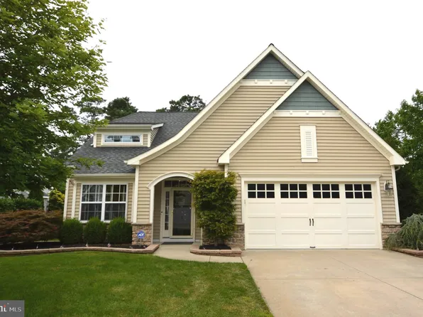 498 Country Club Dr, Egg Harbor, NJ 08215