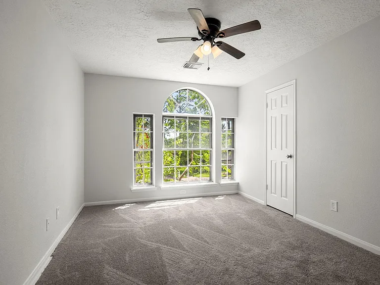 16518 Elmwood Point Ln — Photo 17
