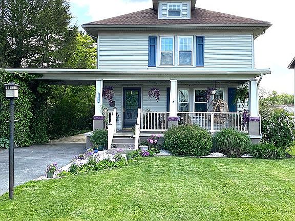 2nd image of 11008 Roessner Ave