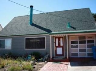 684 Manor Dr, Pacifica, CA 94044