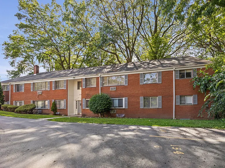 138-154 Woodhill Dr — Photo 38