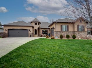 597 E Penzance Dr, Nixa, MO 65714