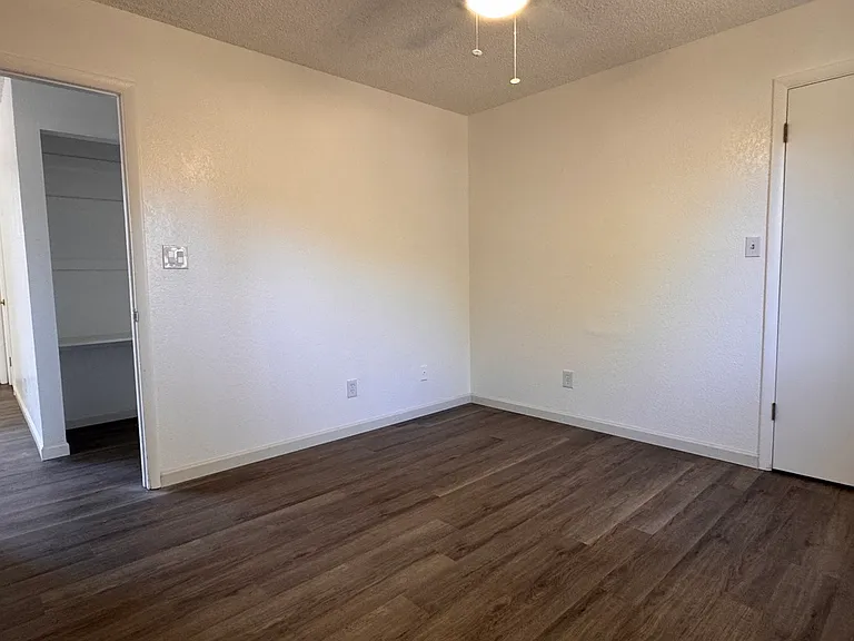 2924 N Rose St #B — Photo 8
