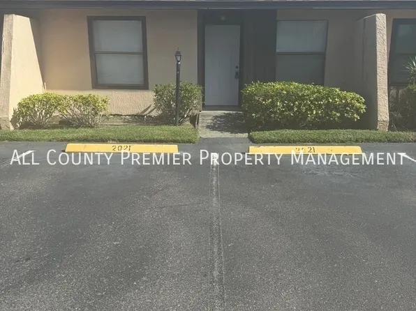 2021 Caribbean Dr S, Kissimmee, FL 34741