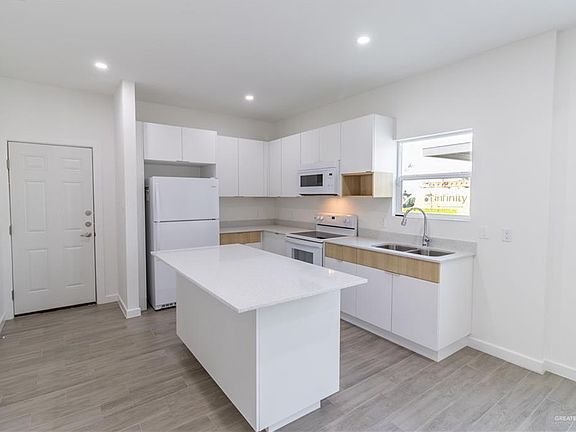 5th image of 1311 Marcela Dr #4