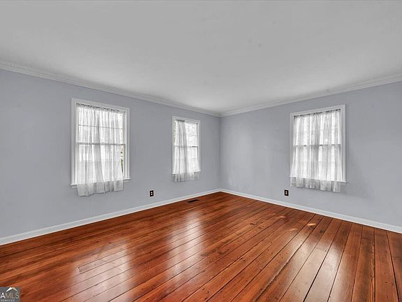 5th image of 113 Timberlea Dr