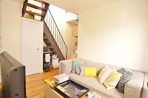 Rented by Park Property Advisors | media 14