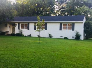 413 E Park Ave, Greenwood, MS 38930