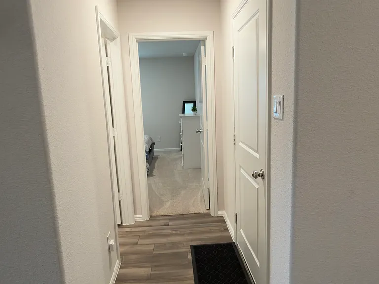 Garage door and 3rd bedroom