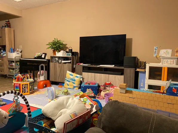 709 Meagan Ln, Auburn, AL 36832