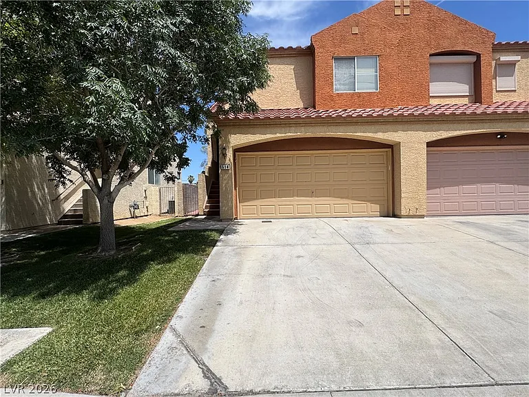 514 Brightwater St — Photo 2