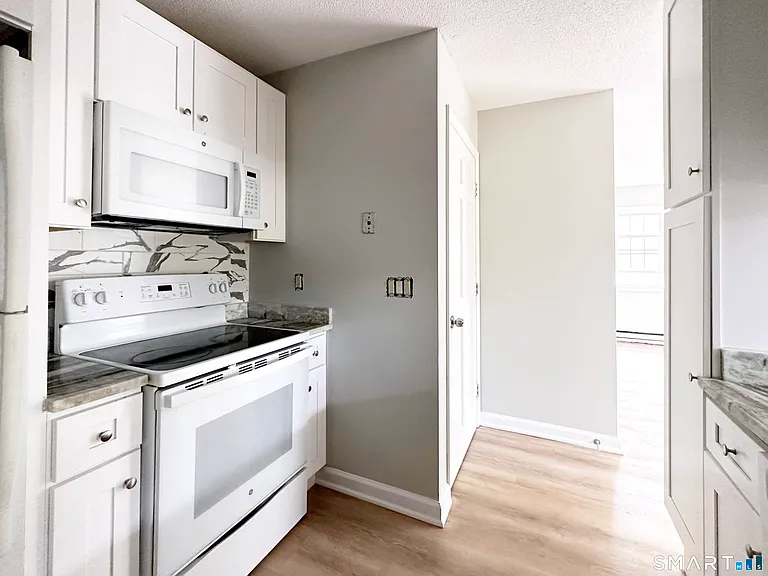 203 Capewell Ave — Photo 17