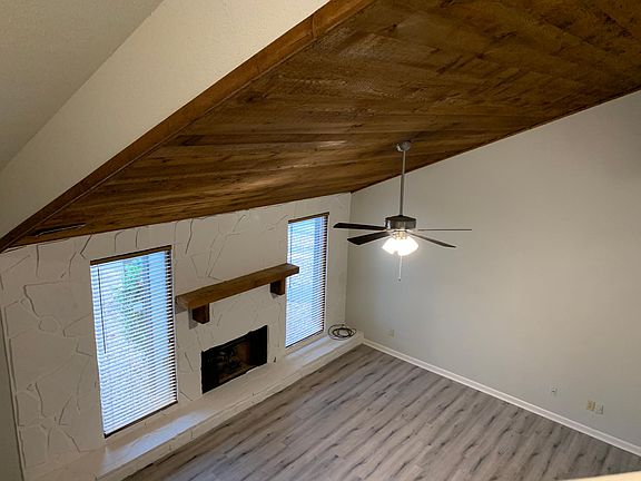 4th image of 245 Heathersett Dr