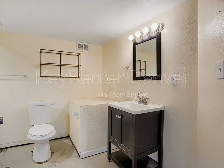 4433 Zuni St — Photo 10