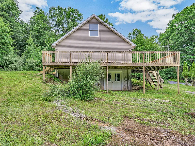 616 Lewis Rd — Photo 4