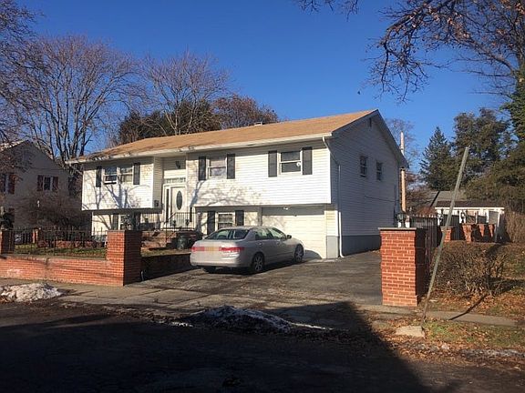 3rd image of 20 Roe St