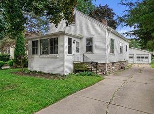 1127 Eastman St, Oshkosh, WI 54901