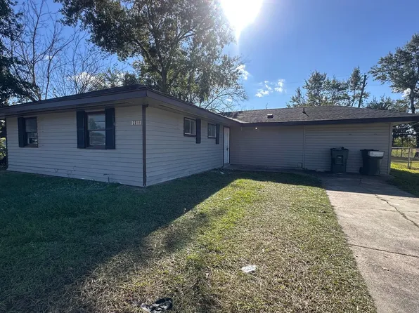 2804 S General Wainwright Dr, Lake Charles, LA 70615
