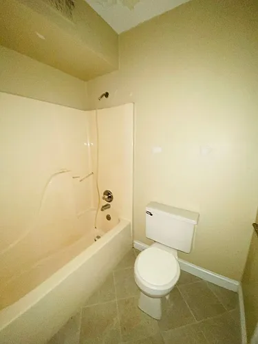 2 N. Dooley Ave. Photo 1