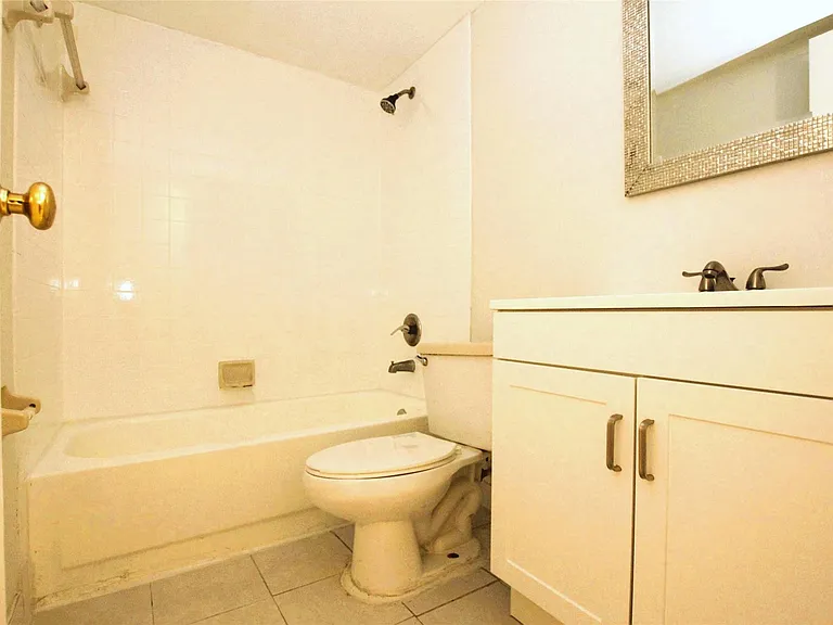 217 Lake Pointe Dr #107 — Photo 31