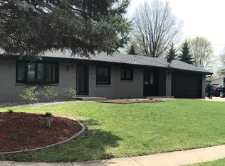 712 SE 3rd St, Grimes, IA 50111