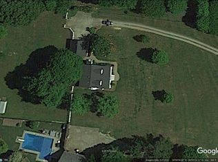 4904 Meadowbrook Cir, Suwanee, GA 30024