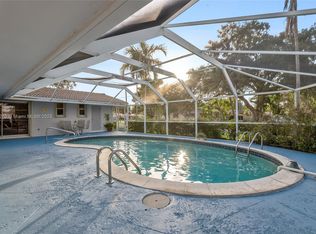 3349 W Park Rd, Hollywood, FL 33021