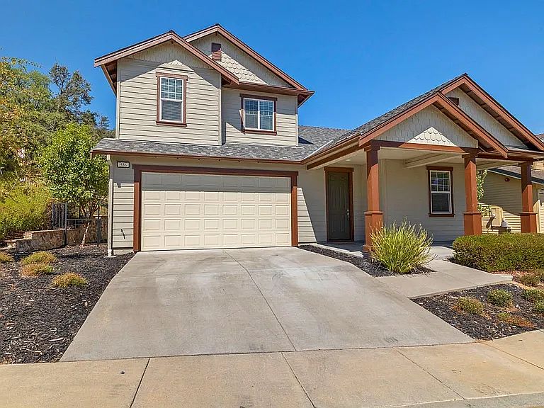 1st image of 556 Spyglass Cir