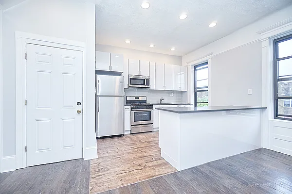 Rented by United Group | media 18