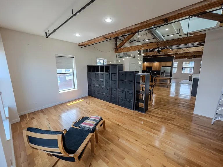 184 Main St #4 — Photo 25