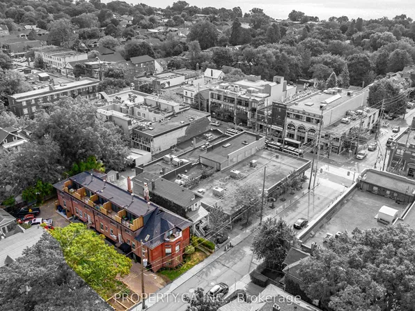 97 Lee Ave, Toronto, ON M4E 2P2