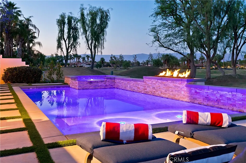 4 bed, 4.5 bath, 2986 sqft, $5,220 — Photo 2